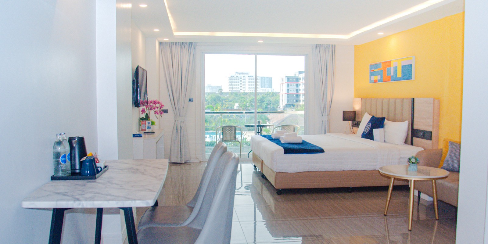 Deluxe Double/Twin Room