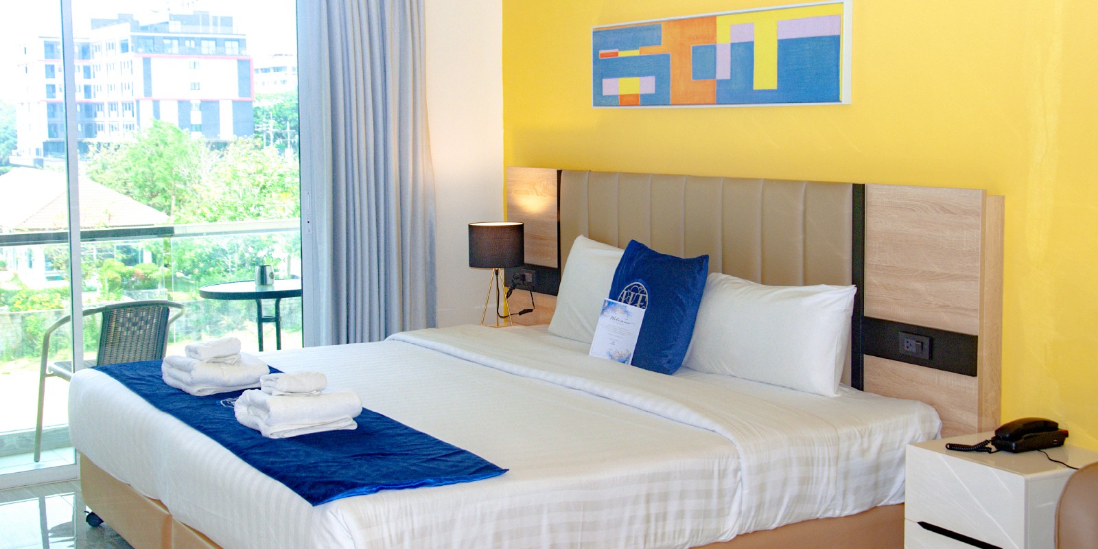 Deluxe Double/Twin Room