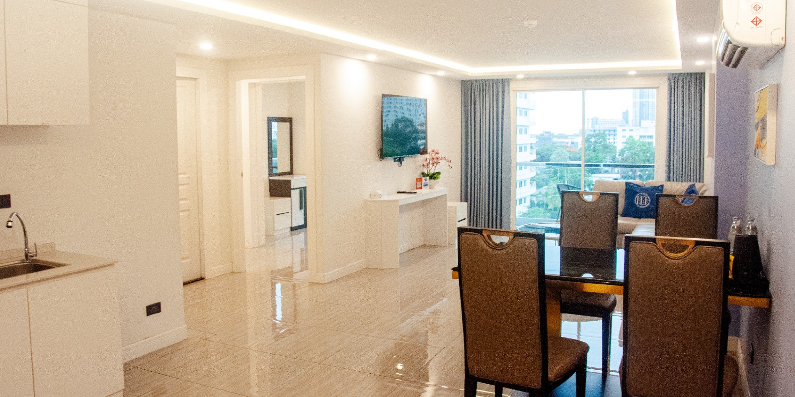 2 Bedroom Grand Tropical